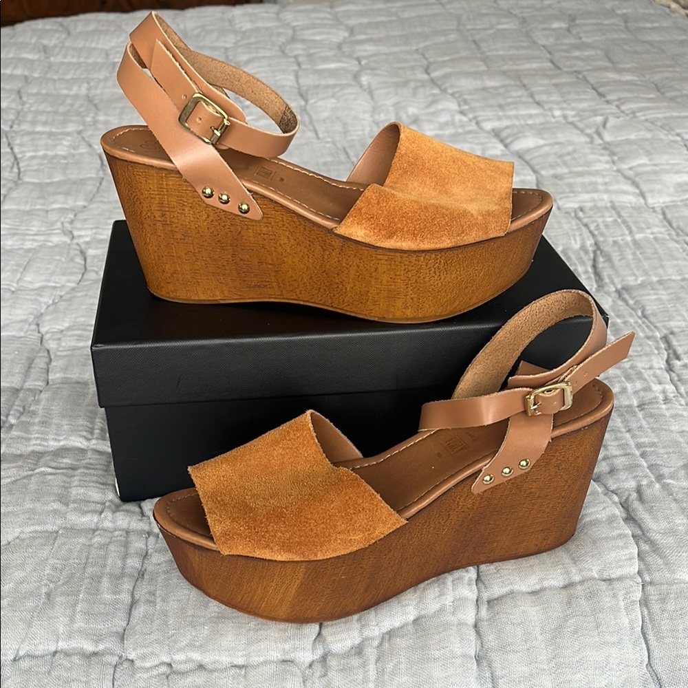 Seychelles “Forward Wedge” Italian Suede Leather Platform Heels chestnut